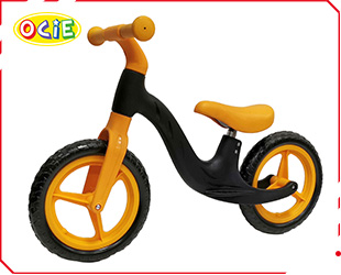 BALANCE BIKE