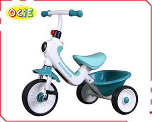 TRICYCLE