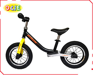 BALANCE BIKE