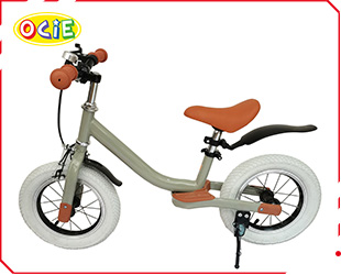 BALANCE BIKE