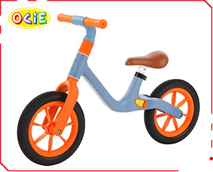 BALANCE BIKE