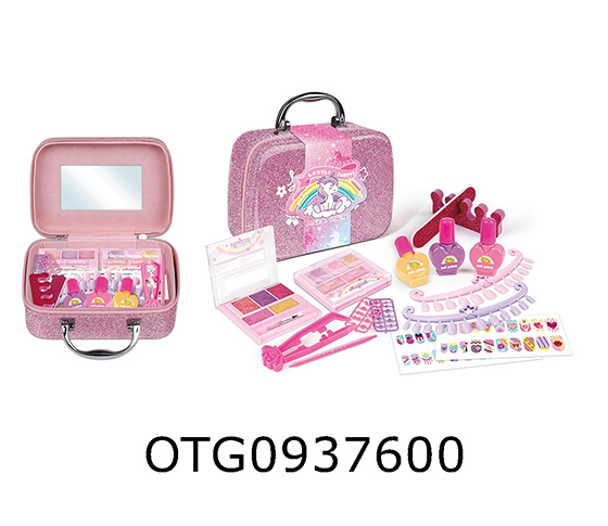 COSMETIC SET